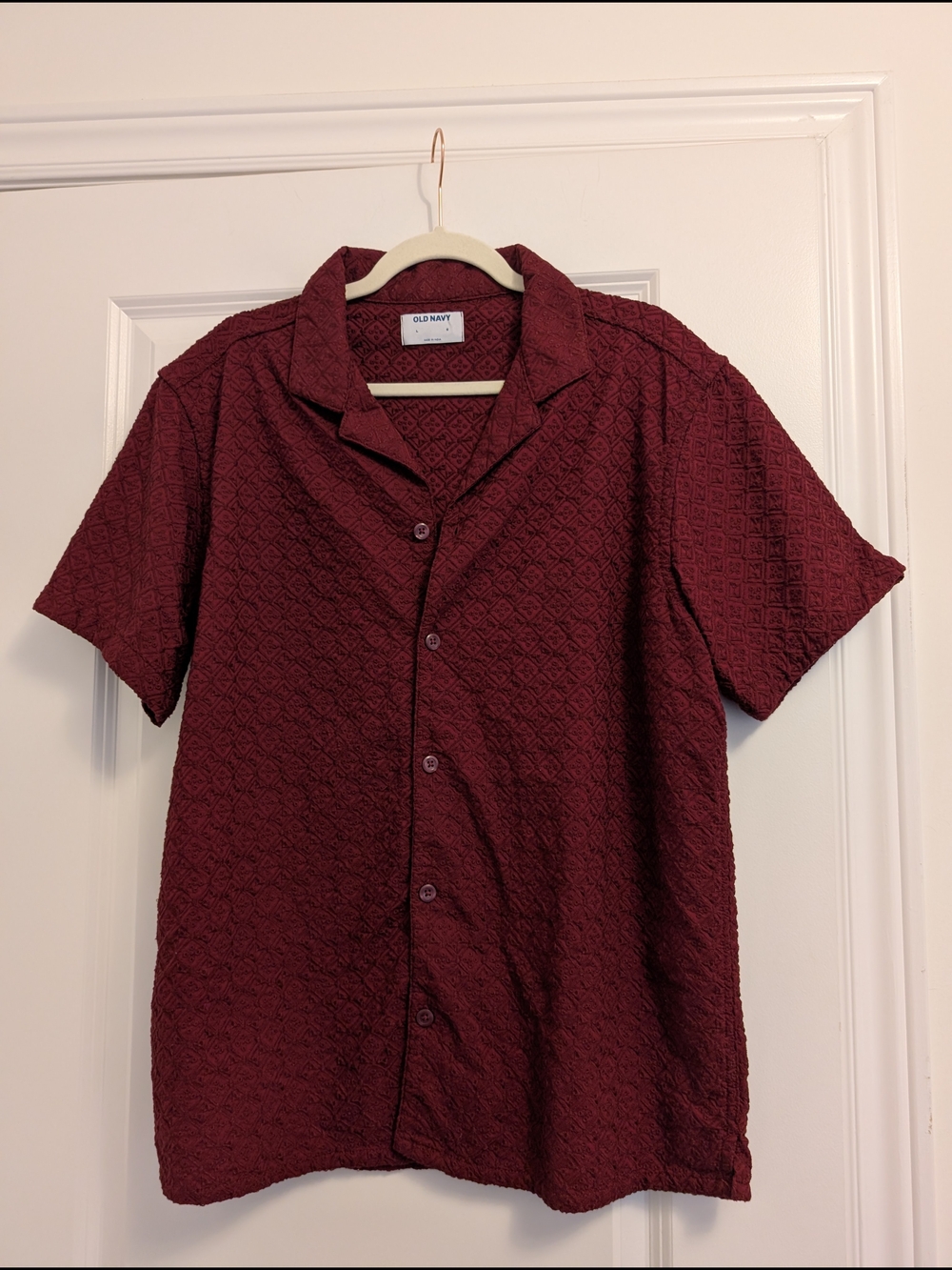 Old Navy Men's Short Sleeve Button-Down Shirt - Wine